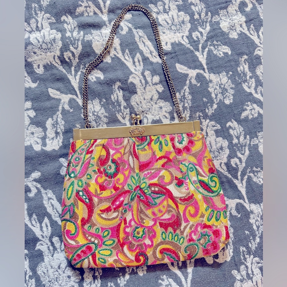 Vintage Harry Levine clamshell clutch